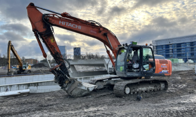HITACHI ZX210 LC