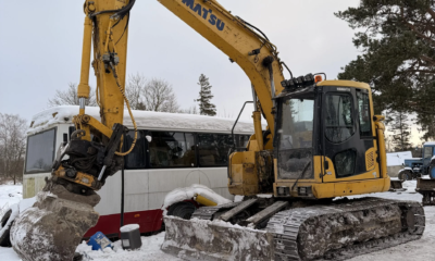 KOMATSU PC138