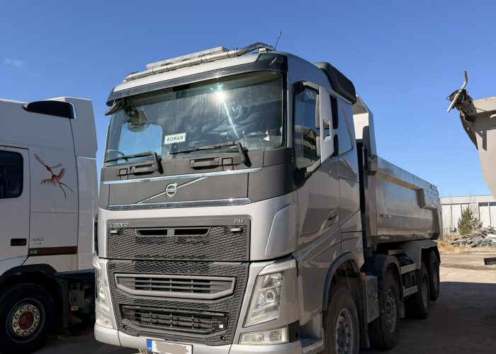 Volvo FH 550 kallur sai lahenduse probleemsetele AdBlue, DPF, EGR süsteemidele. AdBlue eemaldus, DPF ehk tahmafiltri eemaldus, EGR klapi eemaldus.