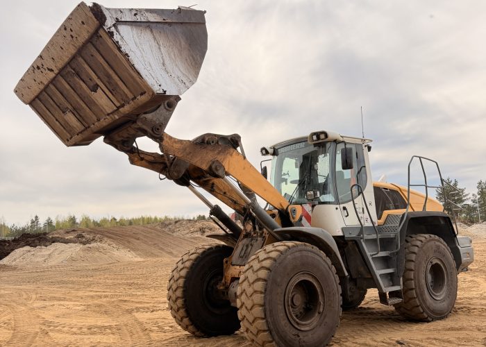 LIEBHERR L550 laadur sai lahenduse heitgaasi probleemidele. AdBlue eemaldus, DPF ehk tahmafiltri eemaldus, EGR klapi eemaldus.