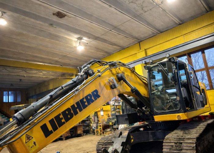 LIEBHERR 922LI ekskavaator sai lahenduse heitgaasi probleemidele. AdBlue eemaldus, DPF ehk tahmafiltri eemaldus, EGR klapi eemaldus.