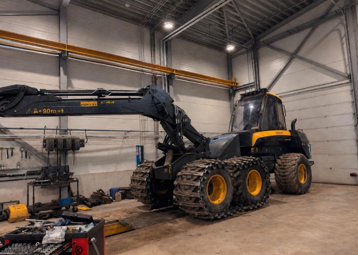 Ponsse BEAVER metsamasinal eemaldasime AdBlue ehk SCR, DPF ehk tahmafiltri ja EGR klapi. Töö on nüüd muretu. AdBlue SCR off, DPF off, EGR off.