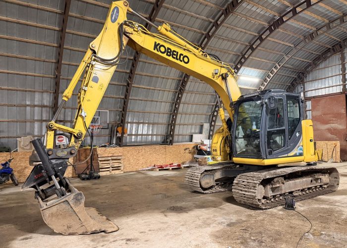 Kobelco SK140 SRLC ekskavaator sai lahenduse heitgaasi probleemidele. AdBlue eemaldus, DPF ehk tahmafiltri eemaldus, EGR klapi eemaldus.