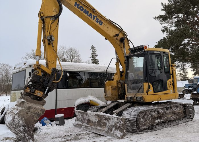 Komatsu PC138 kopp sai heitgaasi süsteemi probleemidest vabaks. AdBlue eemaldamine, DPF ehk tahmafiltri eemaldamine, EGR klapi eemaldamine.