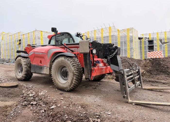 Manitou MT1840 teleskooplaaduri AdBlue eemaldamine, DPF ehk tahmafiltri eemaldamine, EGR klapi eemaldamine.